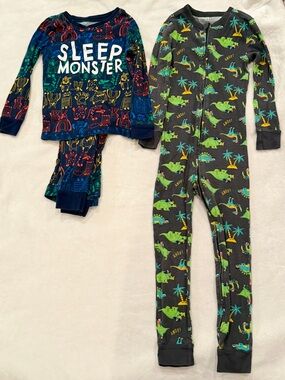 Boys 5T Old Navy Sleep Monster and Dinosaur pajamas